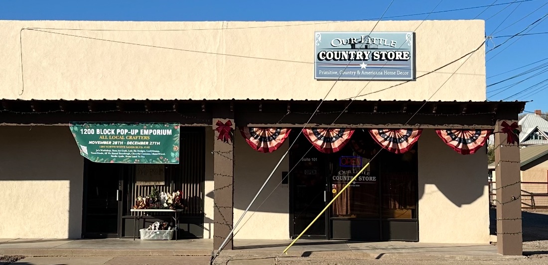 Alamogordo MainStreet 1200 Block Ignites Holiday Magic: 1200 Block Pop-Up Emporium + Veranda Crafters + Our Little Country Store = Pure Local Love!