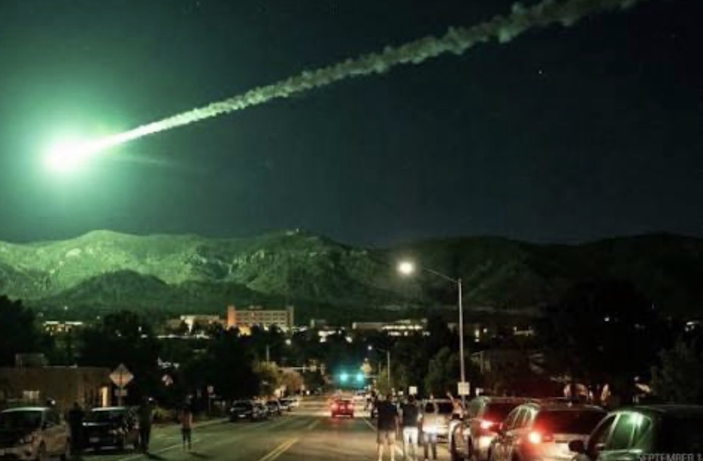 Alamogordo and the Green Fireballs: New Mexico’s Mysterious Skies in the Dawn of the Atomic Age