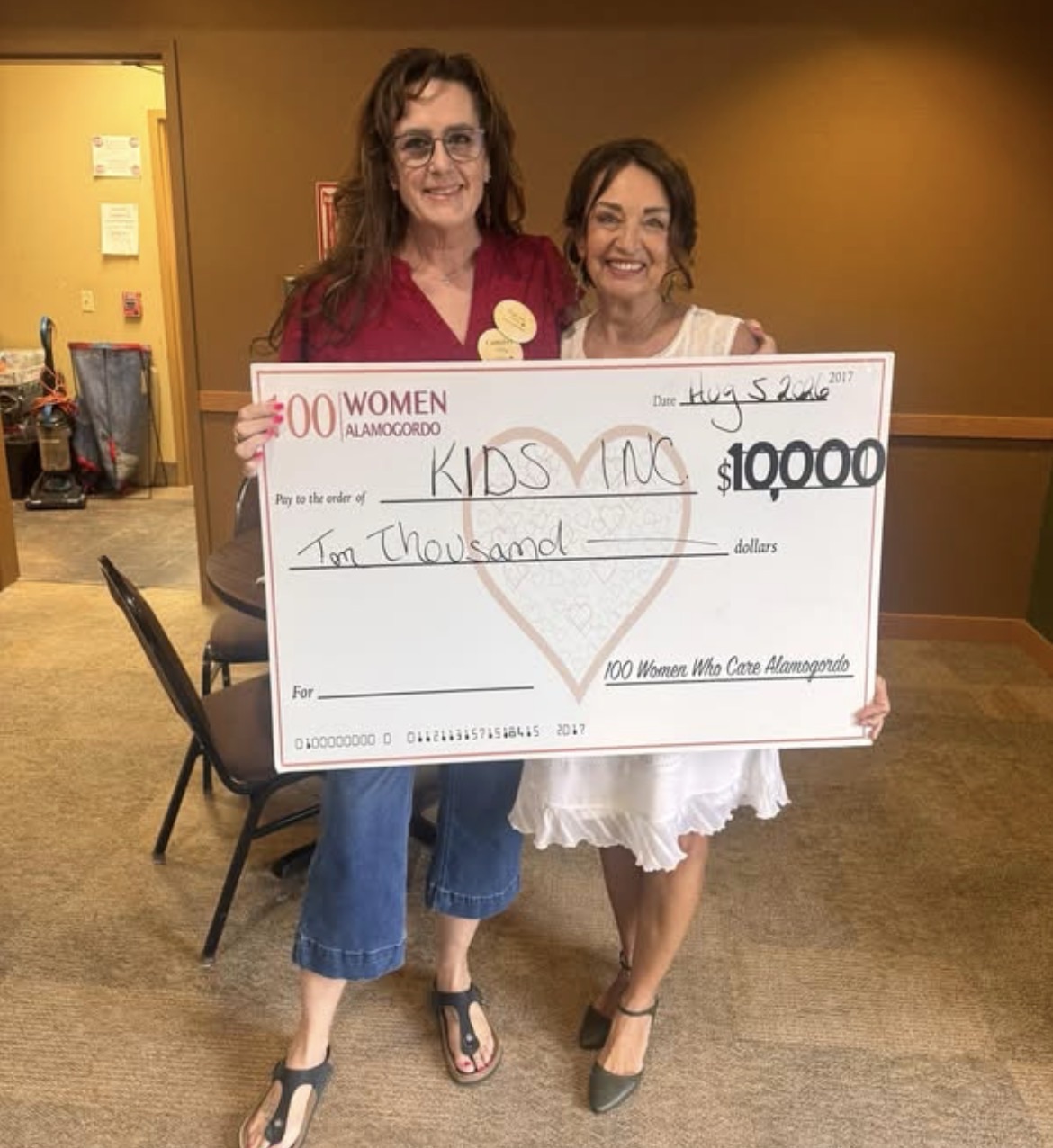 Alamogordo’s Powerful Women Unite to Give Back 100 Women Who Care Quarterly Meeting Inspires Change